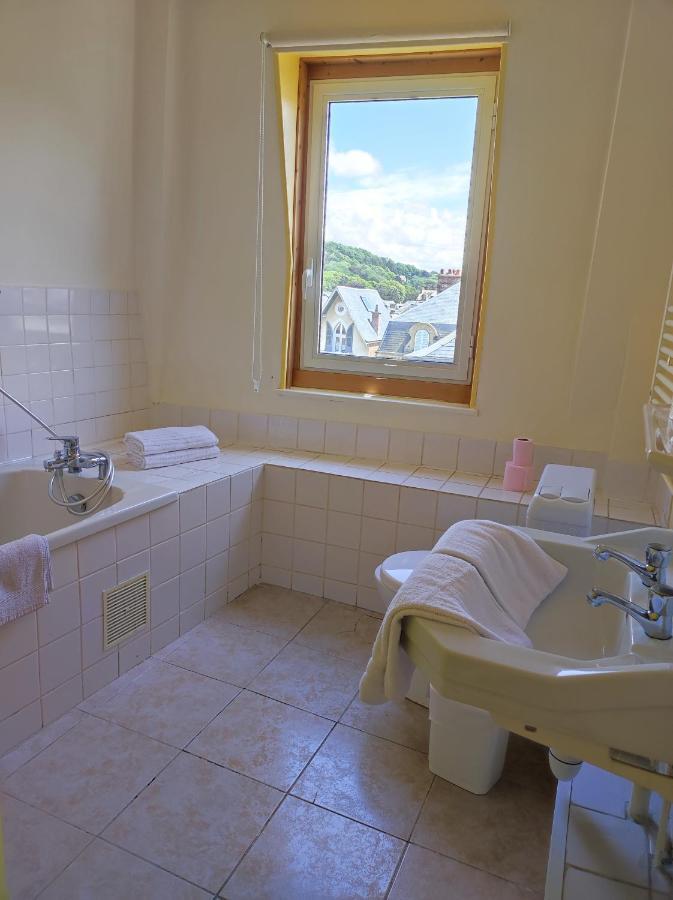 Bed and Breakfast Les Galets Bleus Étretat Exterior foto